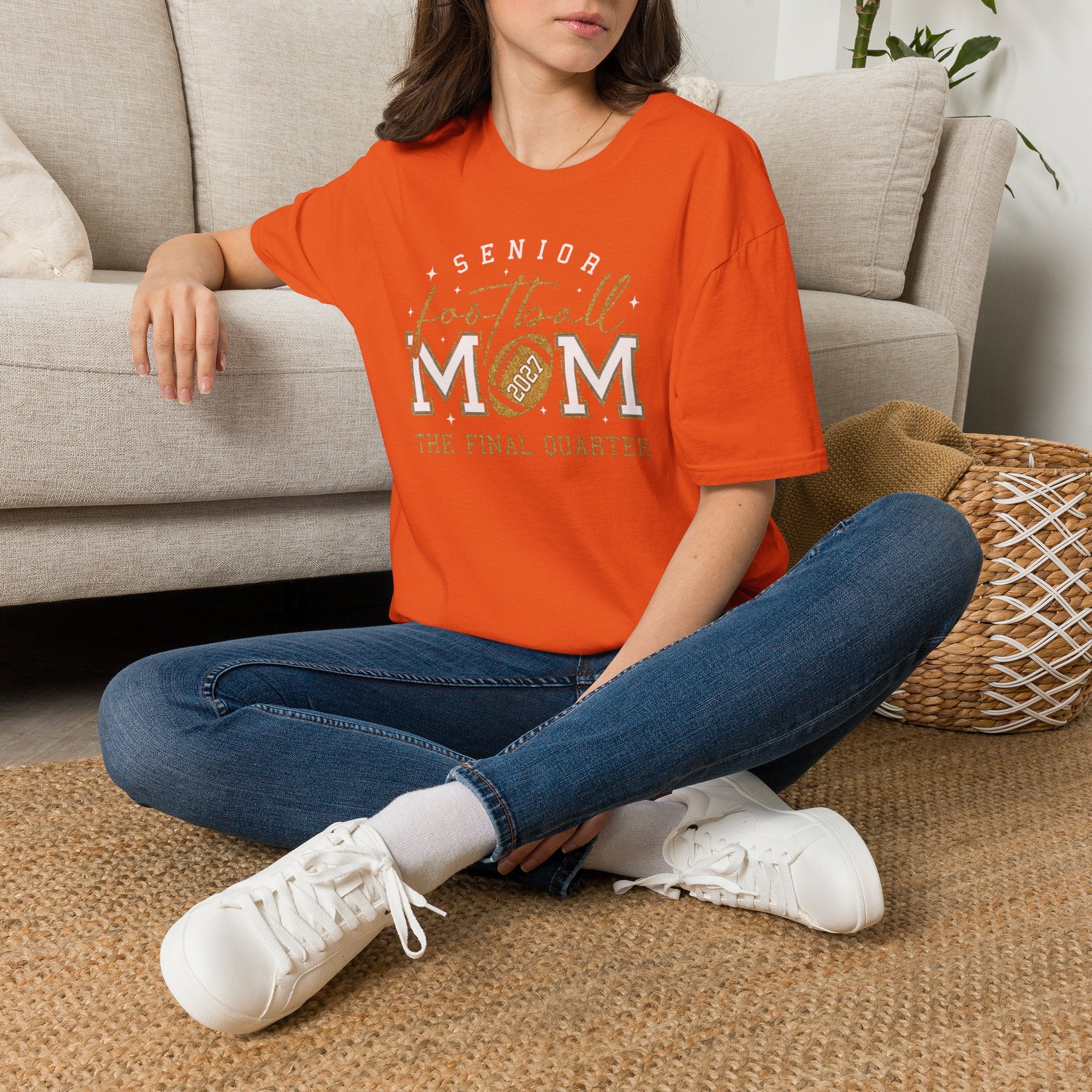 Senior Football Mom 2027 T-Shirt – The Final Quarter