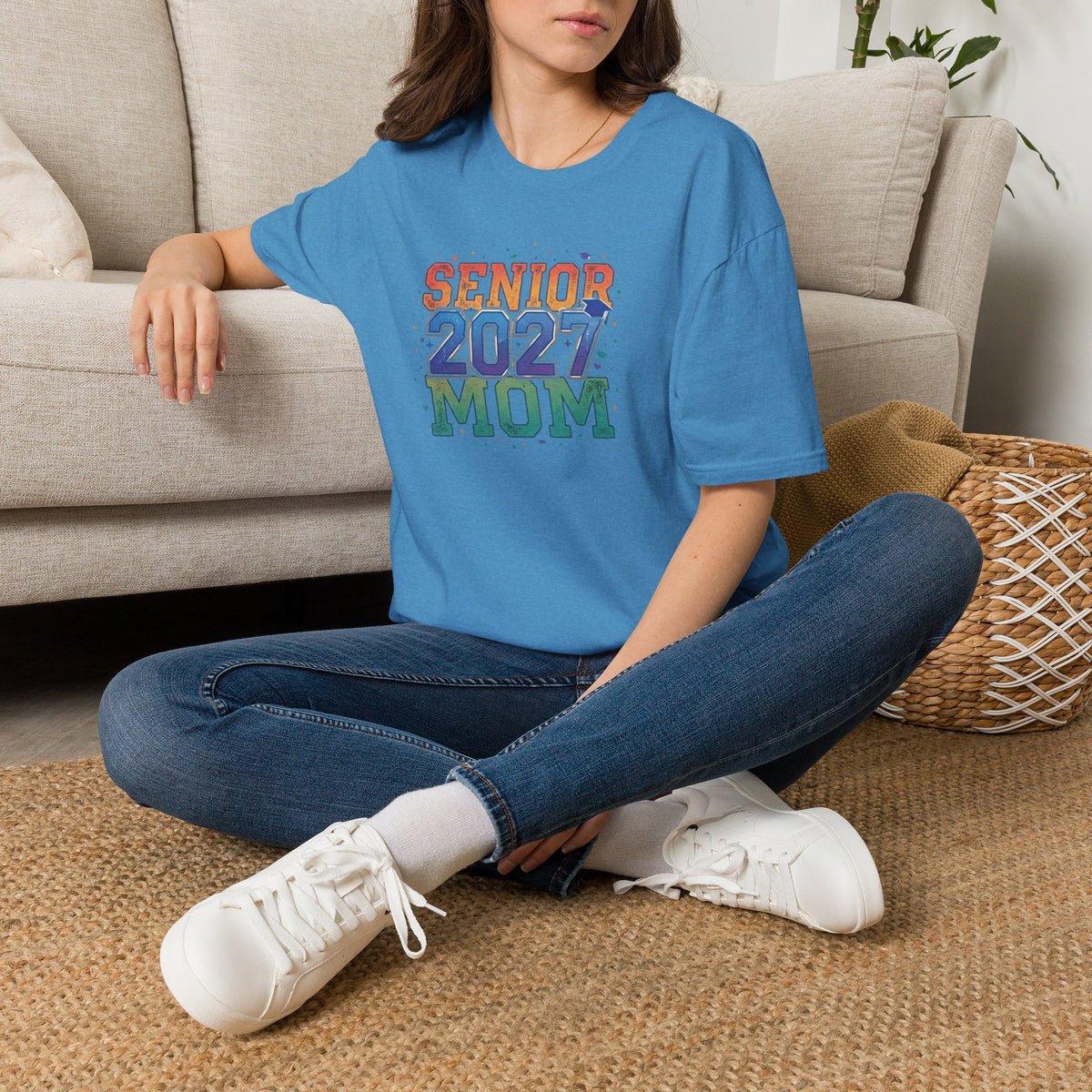Senior 2027 Mom T-Shirt — Proud Graduation Mom Tee